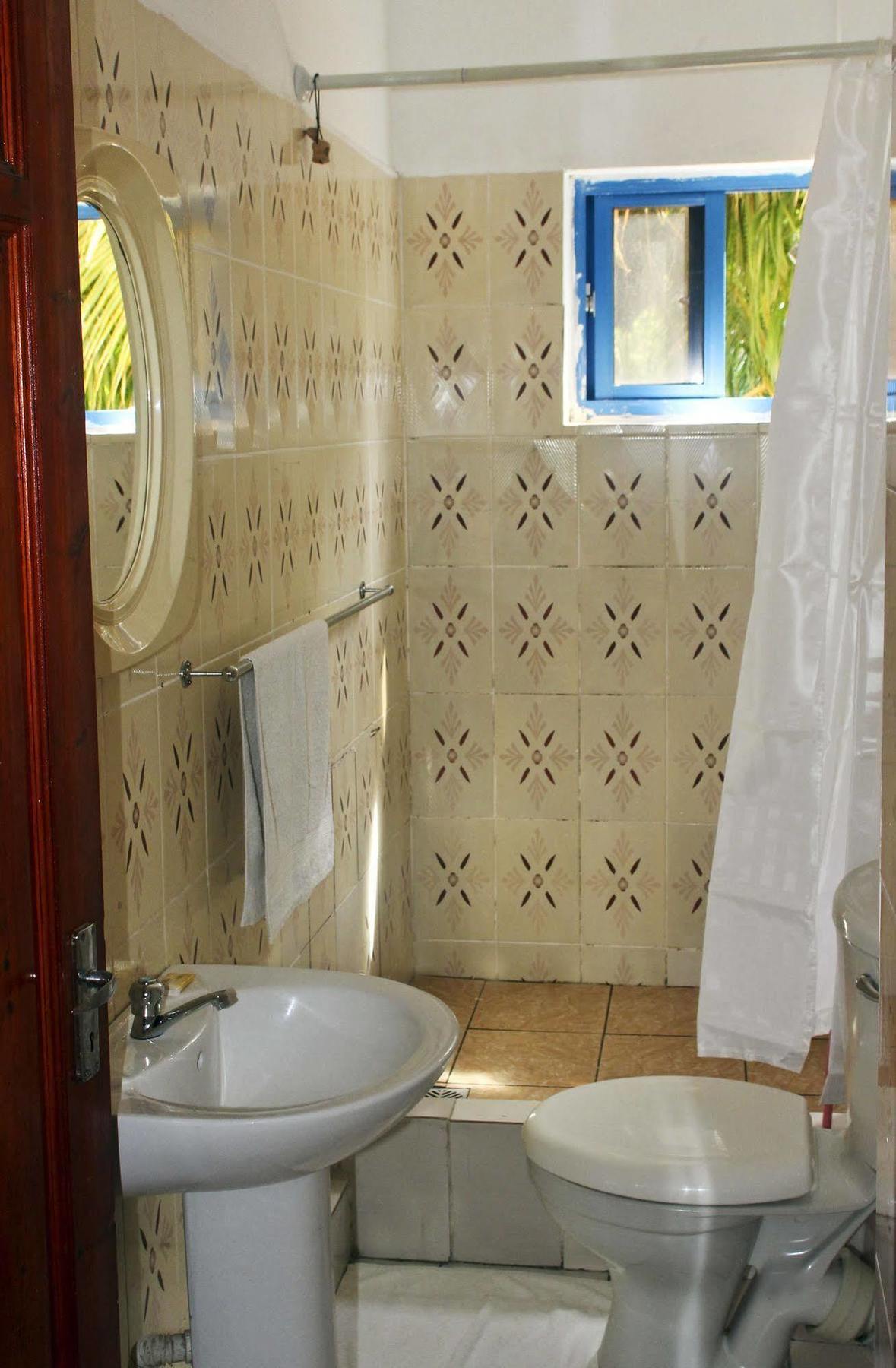 Vicky'S Holiday Apartment Beau Vallon  Exterior photo